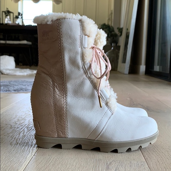 Sorel Shoes - Sorel Joan of Arctic Wedge II Metallic Lux Boot